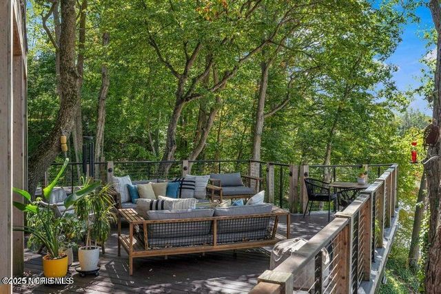 25001 W River Road, Perrysburg, OH 43551