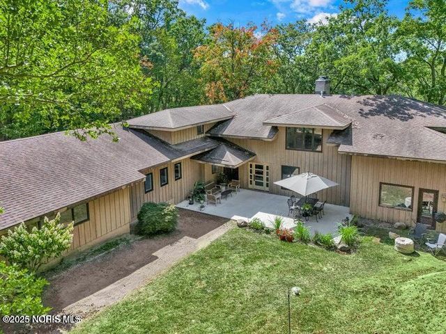 25001 W River Road, Perrysburg, OH 43551