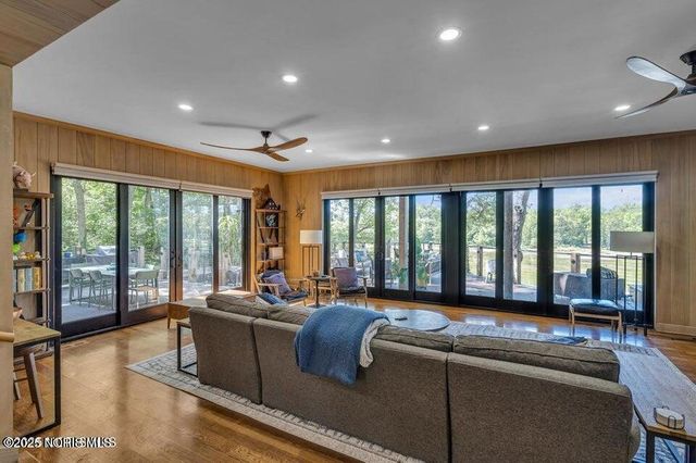 25001 W River Road, Perrysburg, OH 43551