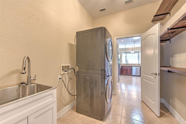 504 RIMINI VISTA WAY, Sun City Center, FL 33573