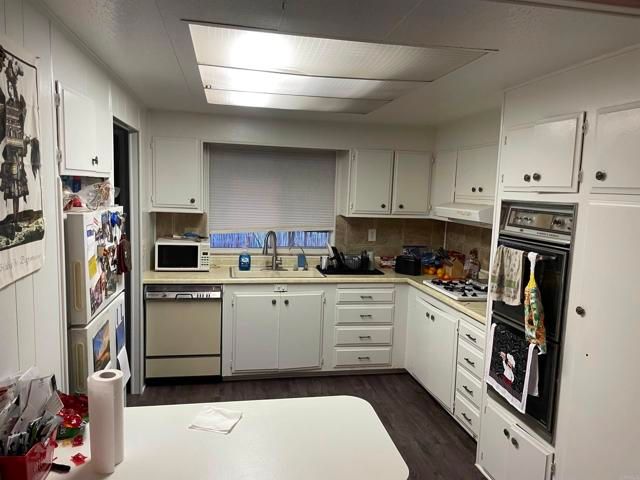 718 Sycamore Avenue 94, Vista, CA 92083