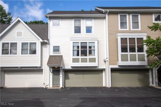 3714 Longwood Court, Cleveland Heights, OH 44118