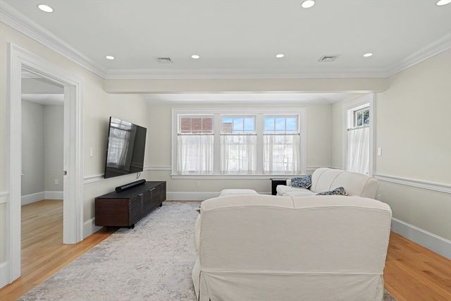 116 Milton Street 116, Arlington, MA 02474
