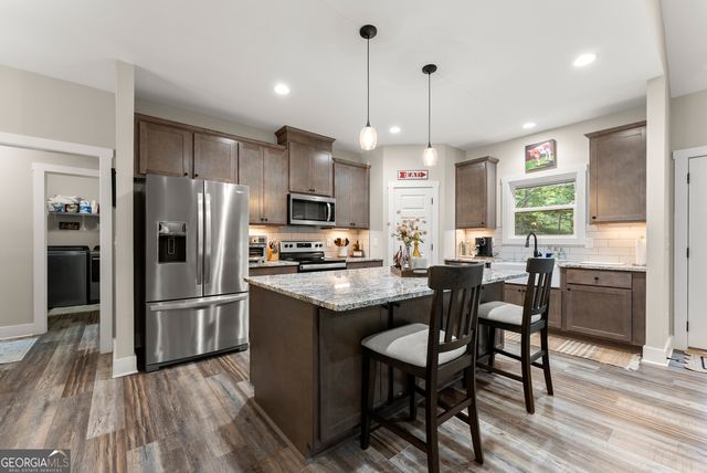 35 Chimney Lane, Cleveland, GA 30528