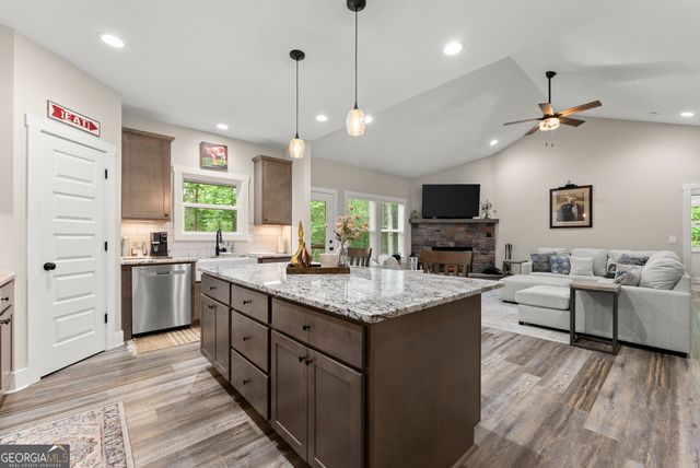 35 Chimney Lane, Cleveland, GA 30528