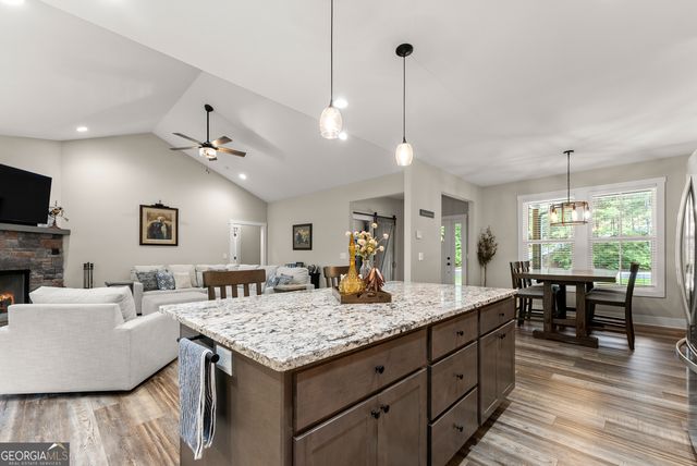 35 Chimney Lane, Cleveland, GA 30528
