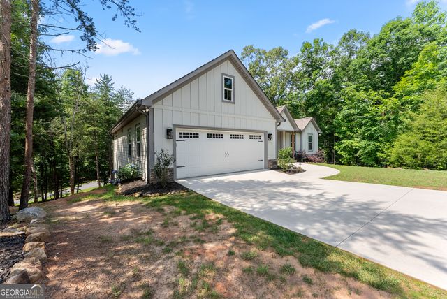 35 Chimney Lane, Cleveland, GA 30528