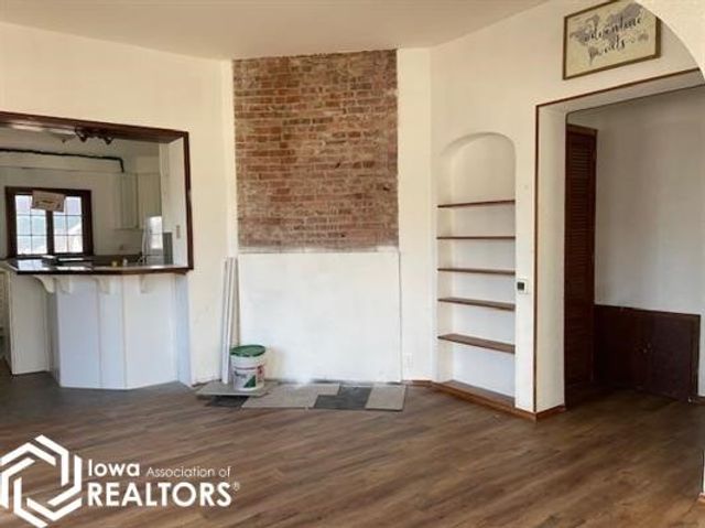 821 8th Street, Grinnell, IA 50112