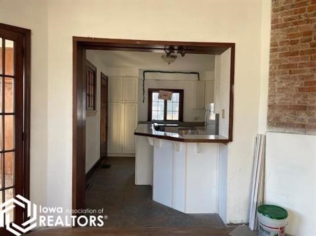 821 8th Street, Grinnell, IA 50112
