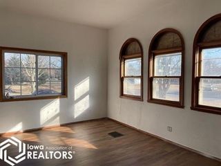 821 8th Street, Grinnell, IA 50112
