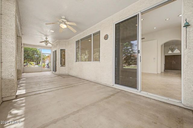 9525 E CHAMPAGNE Drive, Sun Lakes, AZ 85248