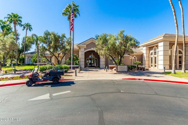 9525 E CHAMPAGNE Drive, Sun Lakes, AZ 85248