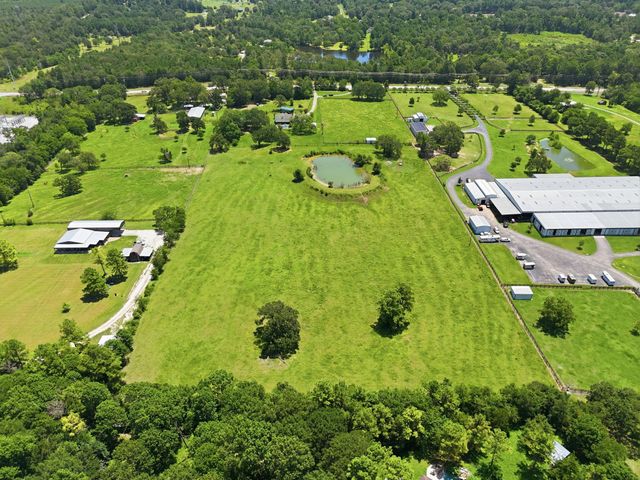 10398 Fm 149, Montgomery, TX 77316