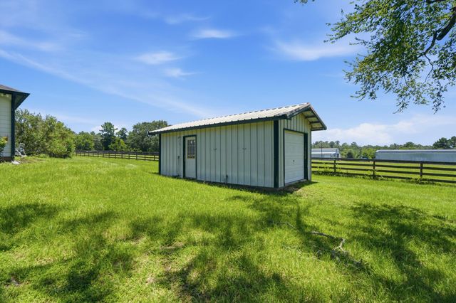 10398 Fm 149, Montgomery, TX 77316