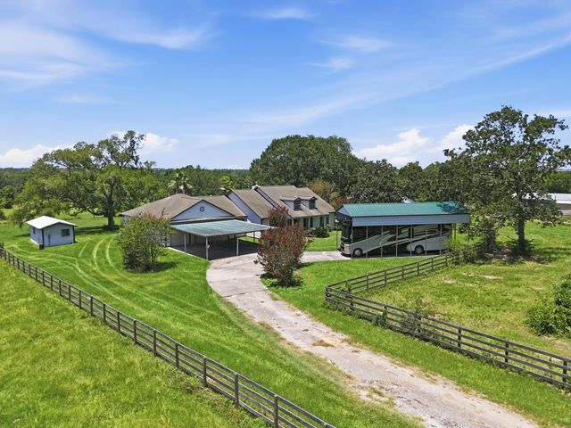 10398 Fm 149, Montgomery, TX 77316