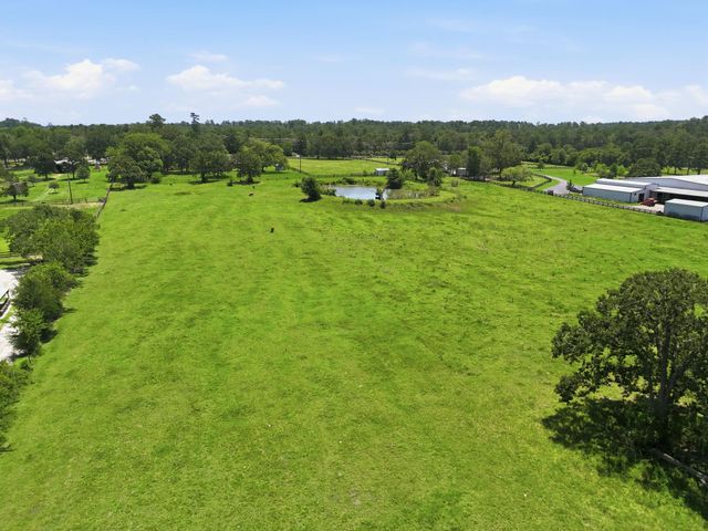 10398 Fm 149, Montgomery, TX 77316