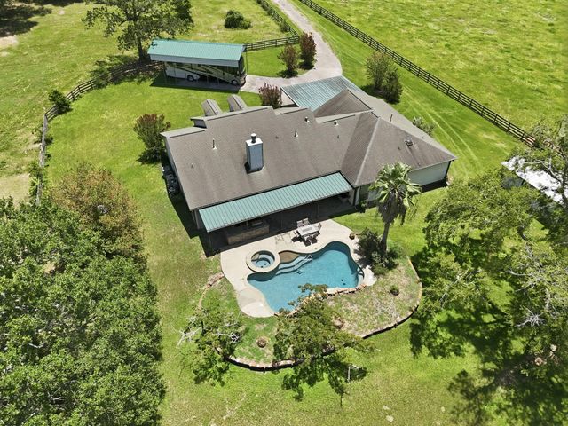 10398 Fm 149, Montgomery, TX 77316