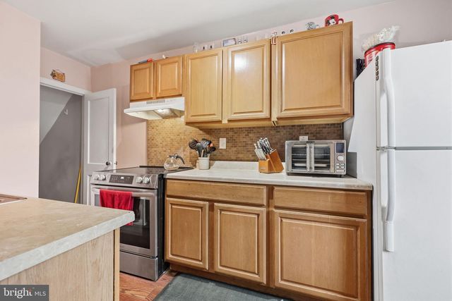 1124 FANSHAWE ST, Philadelphia, PA 19111
