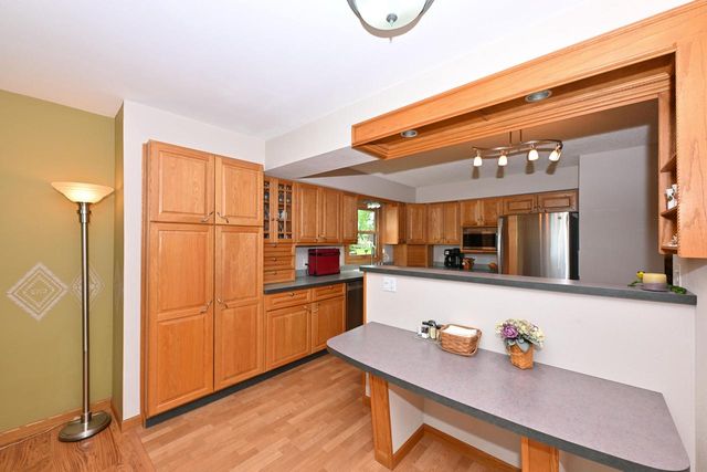W133S6873 Bristlecone COURT, Muskego, WI 53150