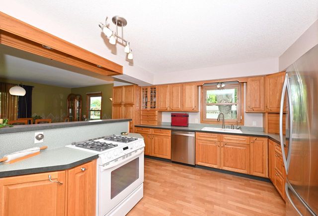 W133S6873 Bristlecone COURT, Muskego, WI 53150