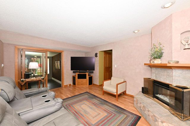 W133S6873 Bristlecone COURT, Muskego, WI 53150