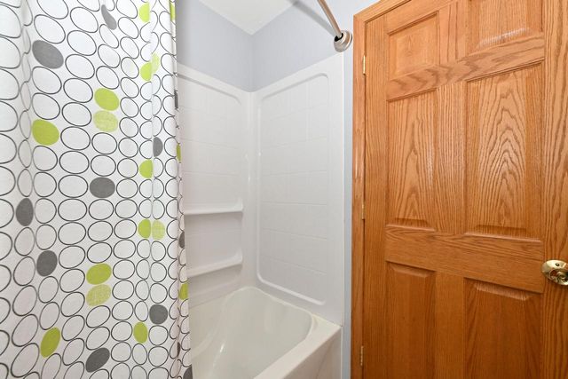W133S6873 Bristlecone COURT, Muskego, WI 53150