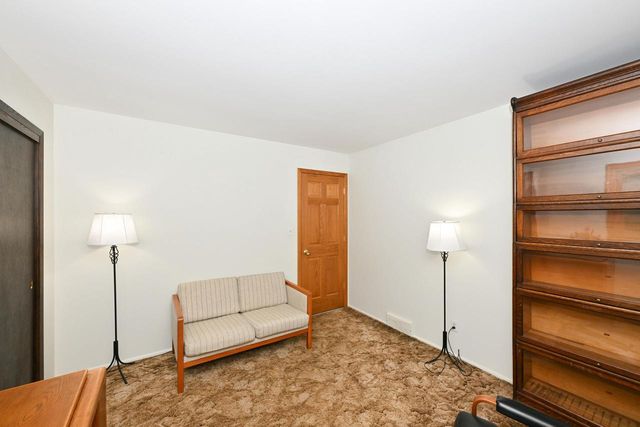 W133S6873 Bristlecone COURT, Muskego, WI 53150