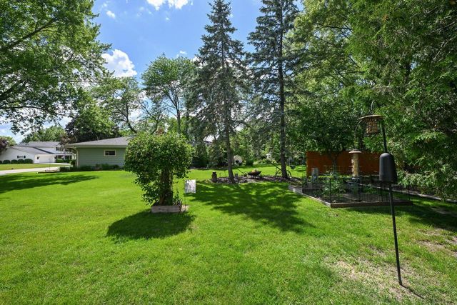 W133S6873 Bristlecone COURT, Muskego, WI 53150