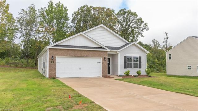 2670 Luxborough Lane, Mebane, NC 27302