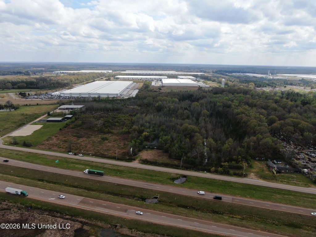 7873 U.S. 72, Byhalia, MS 38611 — photo 4