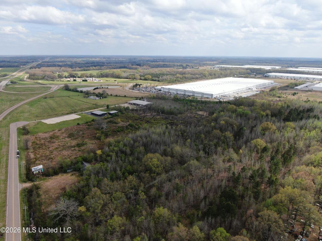 7873 U.S. 72, Byhalia, MS 38611 — photo 5