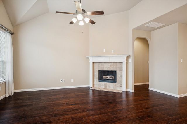 2348 Fountain Gate Drive, Little Elm, TX 75068