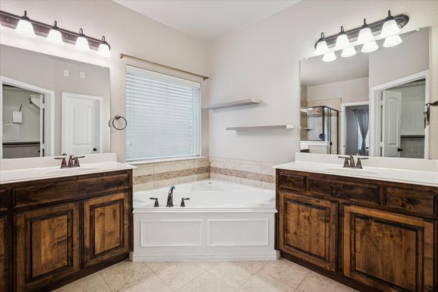 2348 Fountain Gate Drive, Little Elm, TX 75068