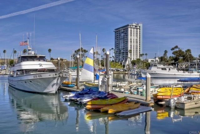 550 Seagaze Drive 29, Oceanside, CA 92054