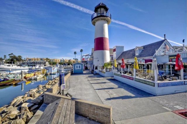 550 Seagaze Drive 29, Oceanside, CA 92054