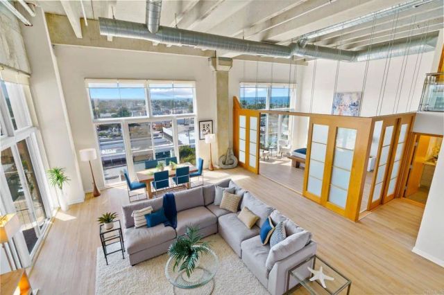 550 Seagaze Drive 29, Oceanside, CA 92054