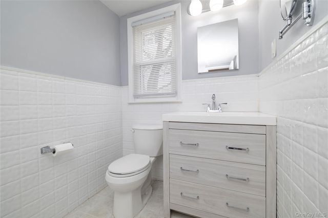 60 Chestnut Street, Rockville Centre, NY 11570