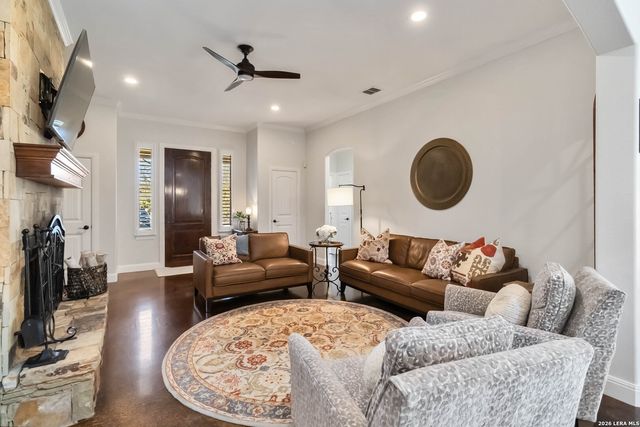 412 Elmwood, New Braunfels, TX 78130