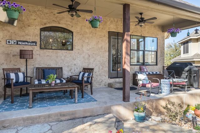 412 Elmwood, New Braunfels, TX 78130