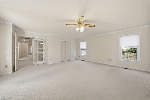 960 Forest Lakes DR, Chesapeake, VA 23322