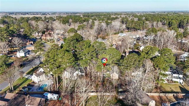 960 Forest Lakes DR, Chesapeake, VA 23322