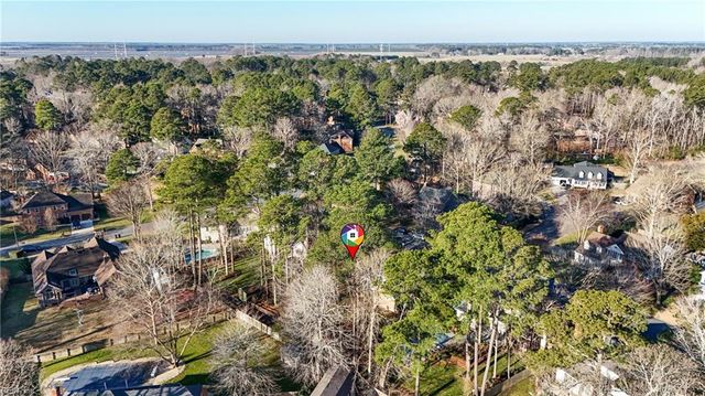 960 Forest Lakes DR, Chesapeake, VA 23322