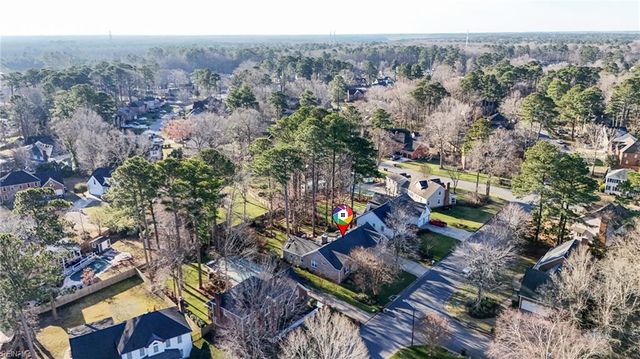 960 Forest Lakes DR, Chesapeake, VA 23322