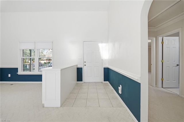 960 Forest Lakes DR, Chesapeake, VA 23322