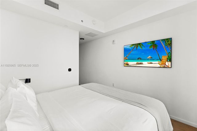 398 NE 5th St 3515, Miami, FL 33132