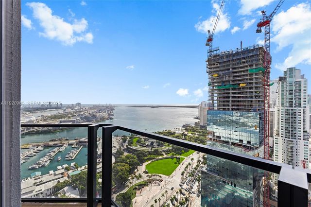 398 NE 5th St 3515, Miami, FL 33132