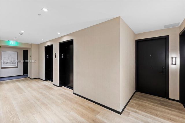 398 NE 5th St 3515, Miami, FL 33132