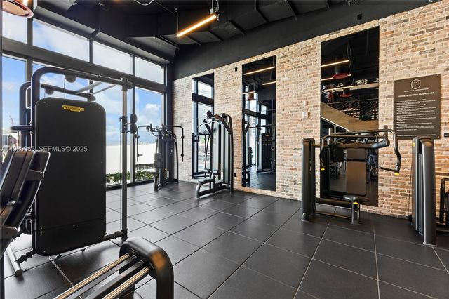 398 NE 5th St 3515, Miami, FL 33132