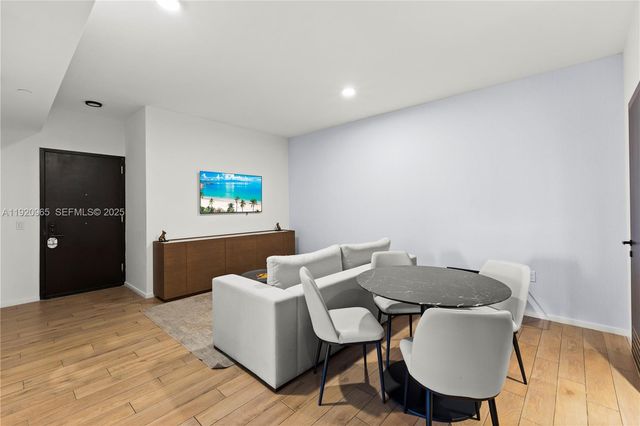 398 NE 5th St 3515, Miami, FL 33132