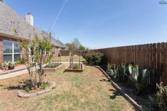 1717 SHOAL CREEK DRIVE, Wichita Falls, TX 76310